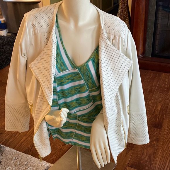 💞JENNIFER LOPEZ💞faux leather jacket - Picture 15 of 16